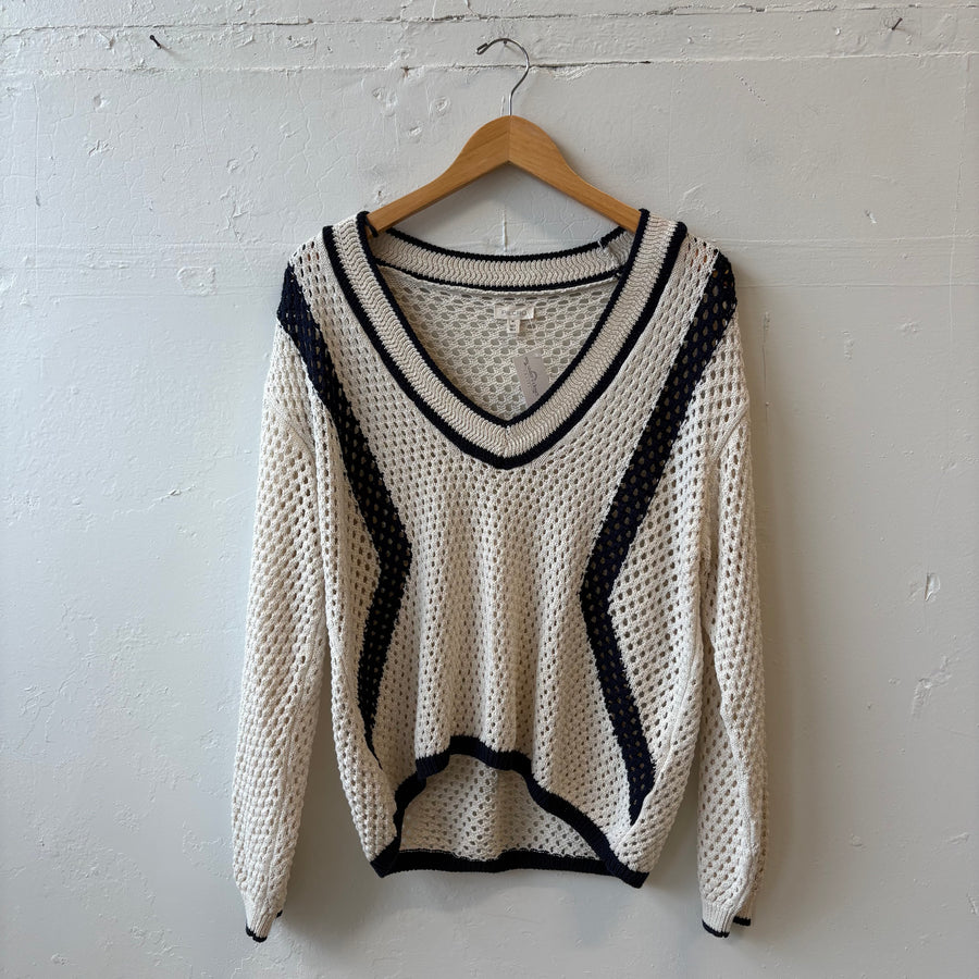 SIZE M | Anthropologie Off White Sweater