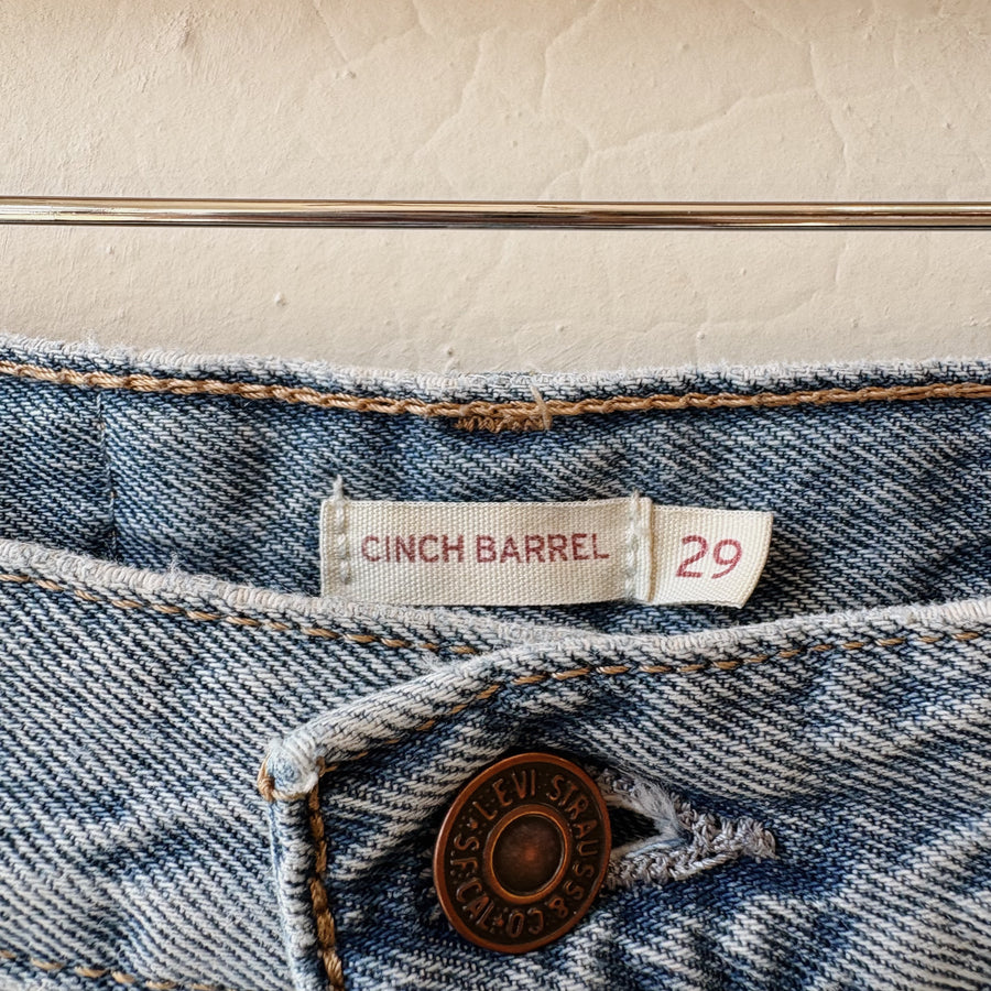 Size 29 | Levi Cinch Barrel Jeans