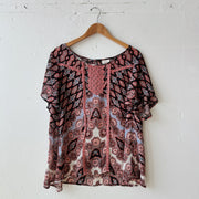 SIZE XL | Patterned Top