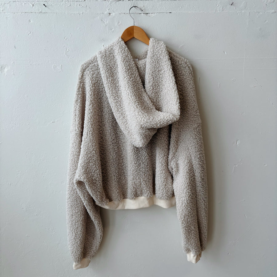 SIZE M | Cropped 22 Hoodie