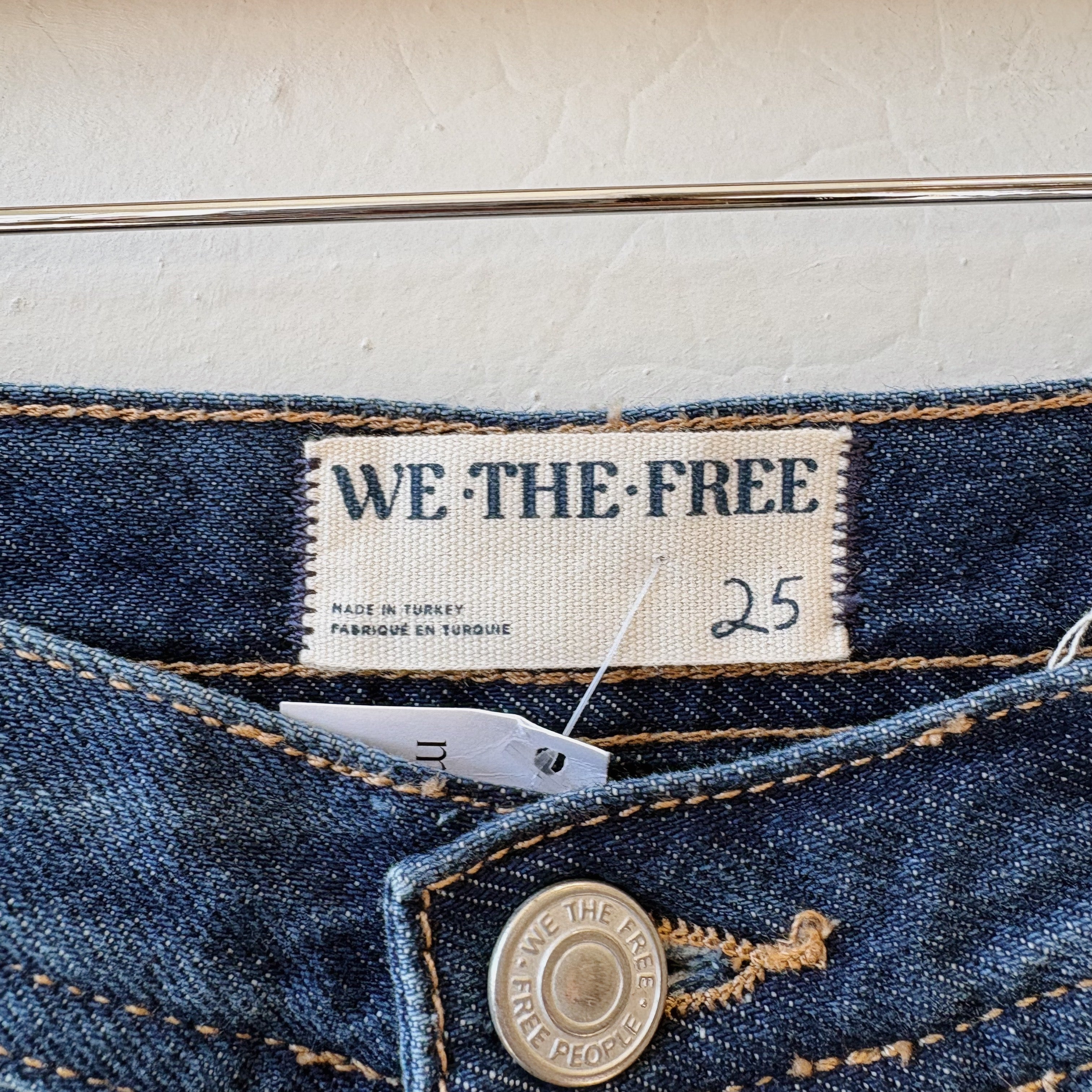 SIZE 25 | We The Free Jeans