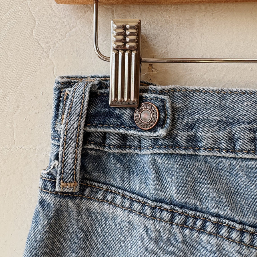 Size 29 | Levi Cinch Barrel Jeans