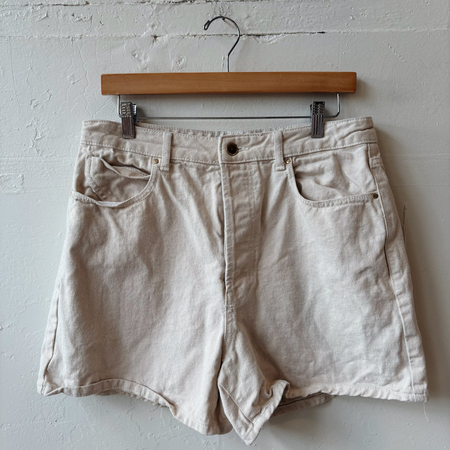 SIZE 12 | Zara Cream Shorts