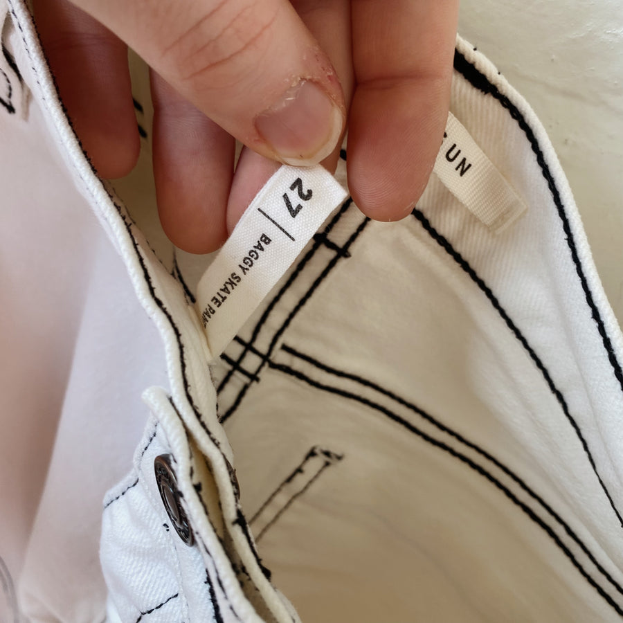 SIZE 27 | White and Black Jeans