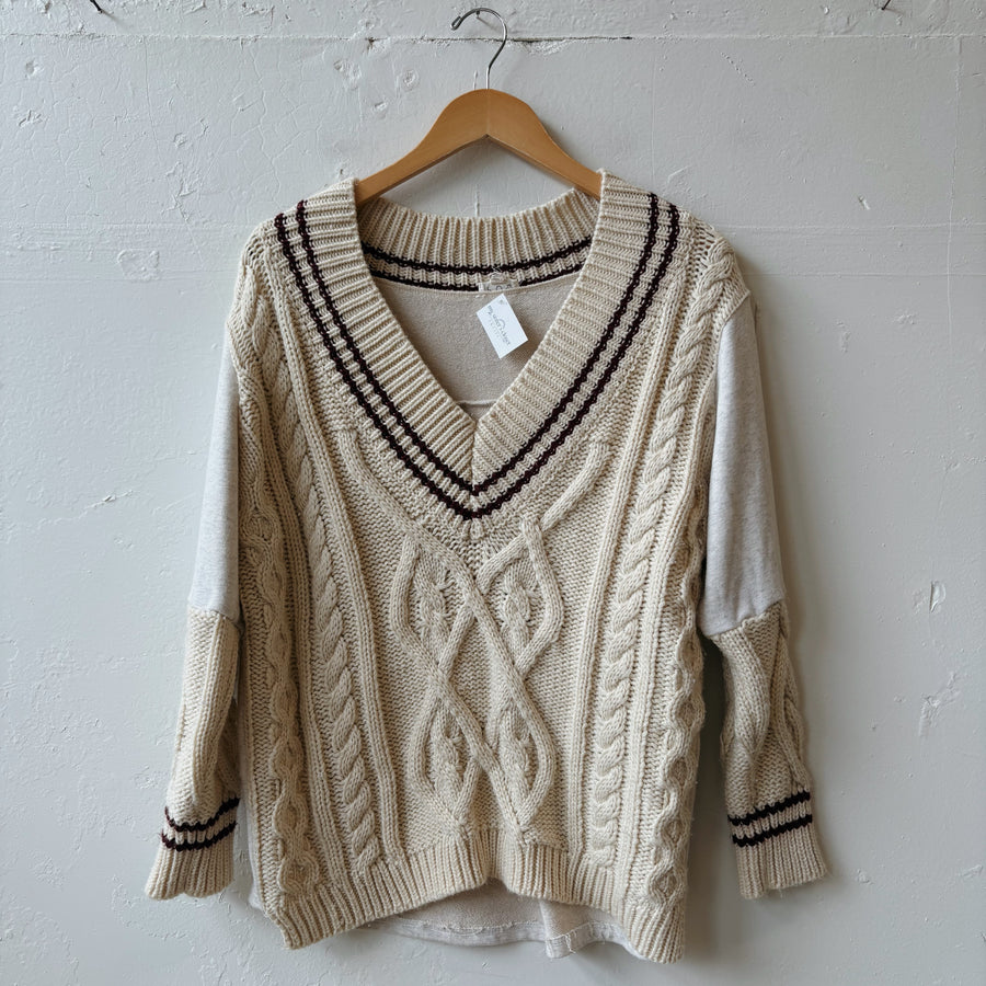 SIZE S | Cream Sweater Top