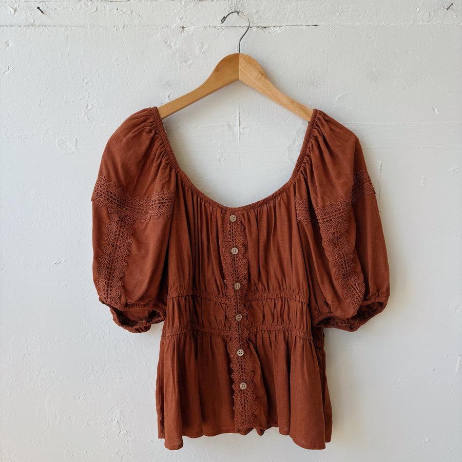 SIZE XL | Brown Top