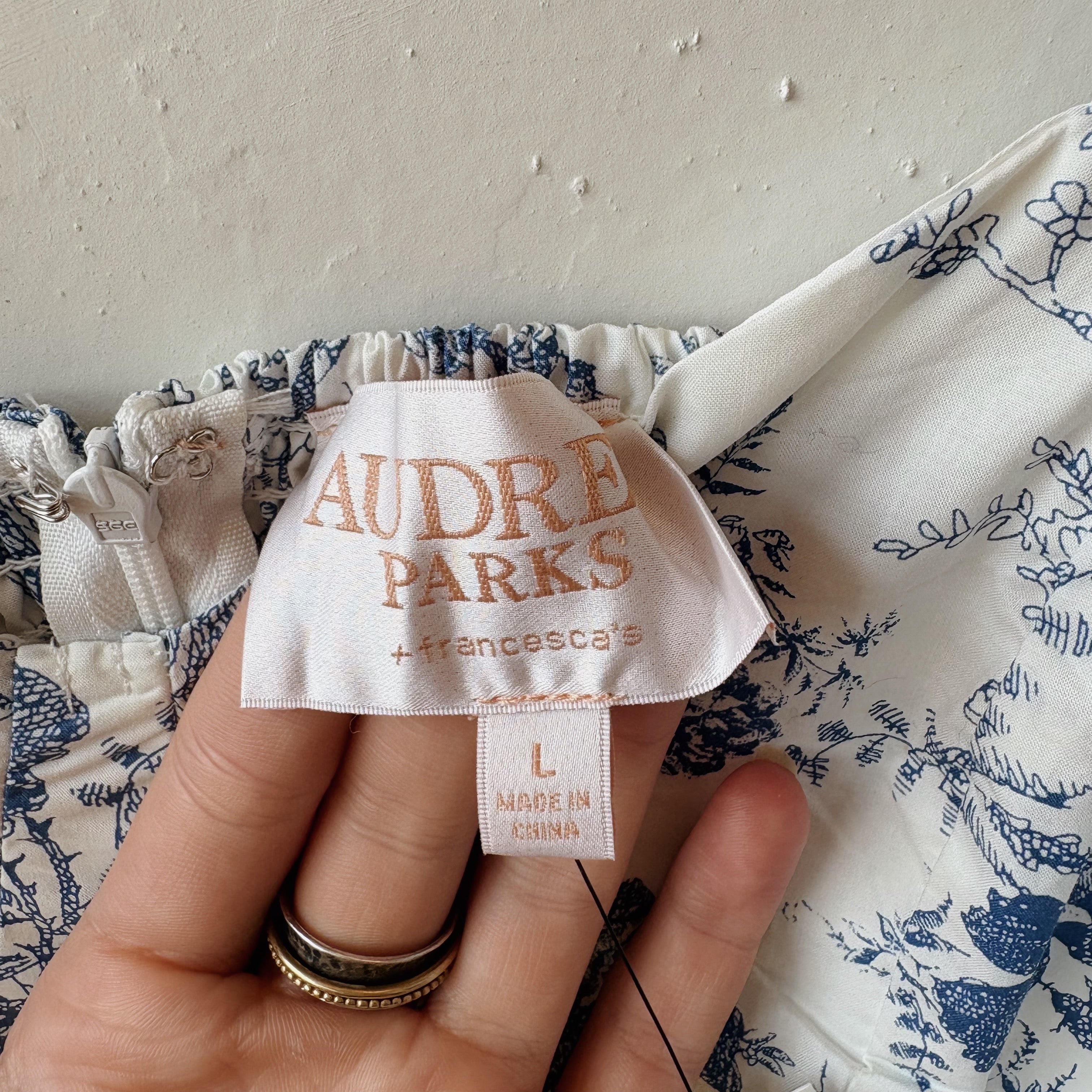 SIZE L | White Blue Floral Dress