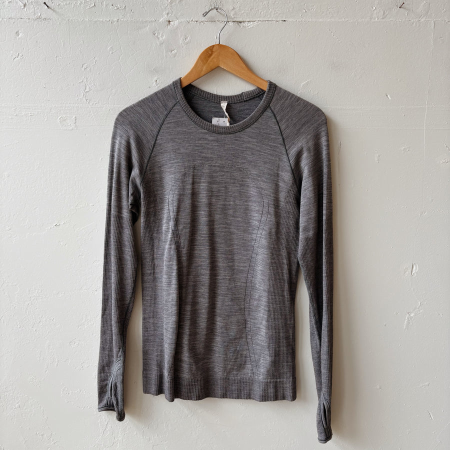 SIZE 8 | Lululemon Grey Top