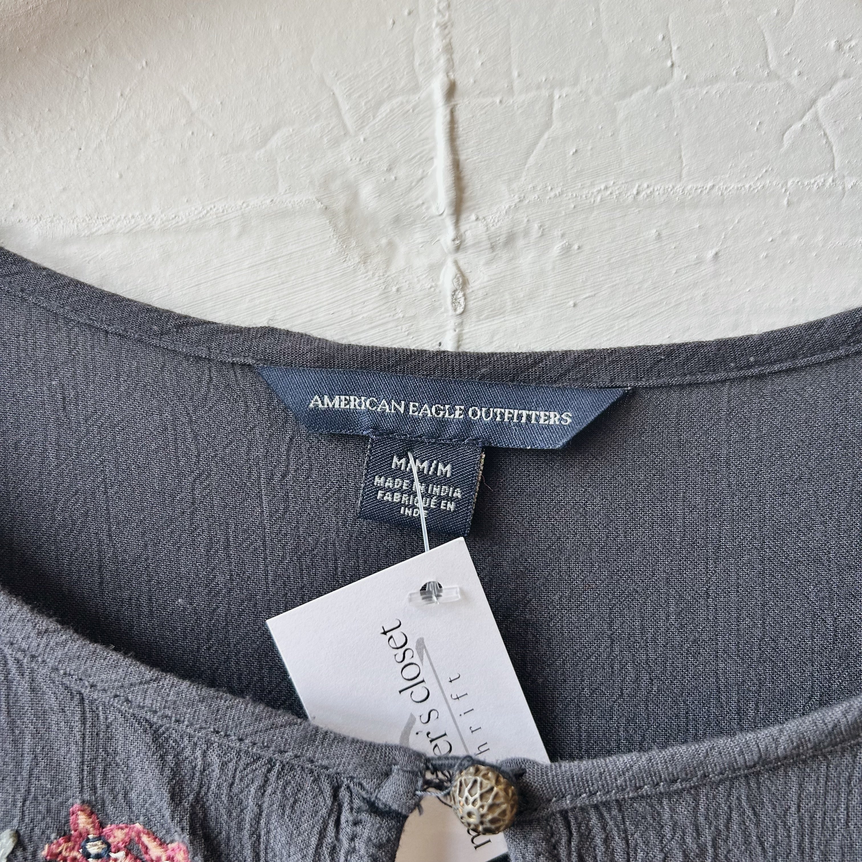 SIZE M | AE Detailed Top