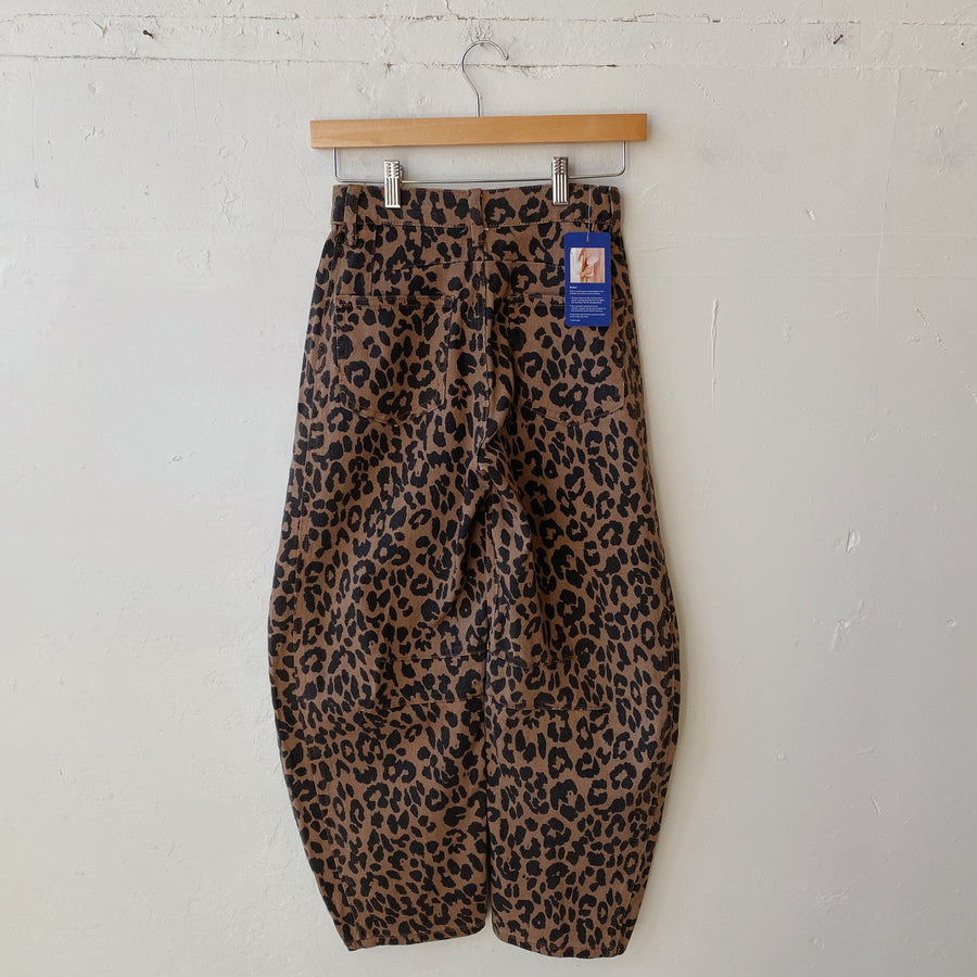 SIZE XS | Leopard Print Jeans