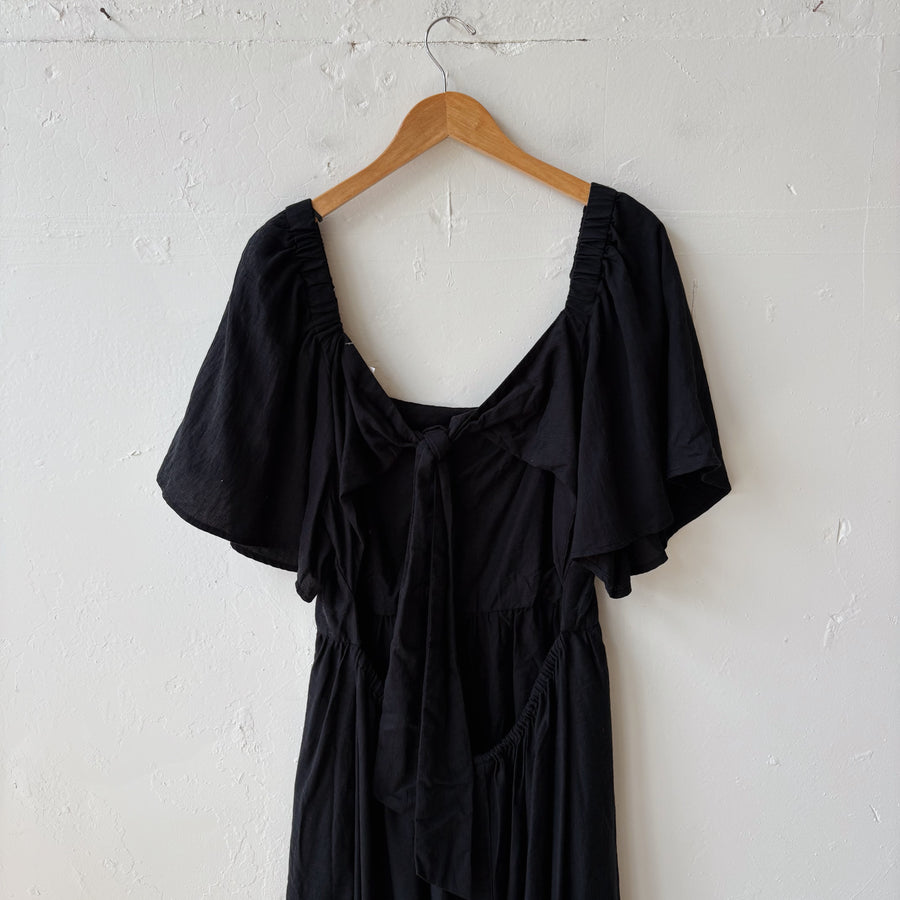 SIZE XL | Black Dress