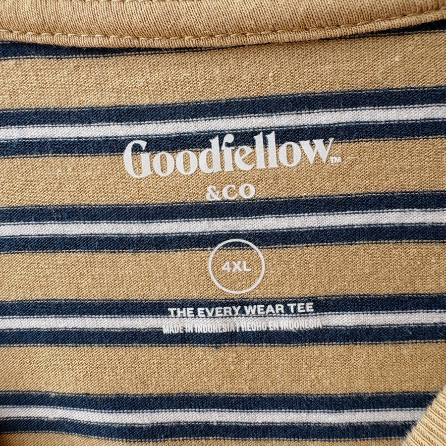SIZE 4X | Striped Top