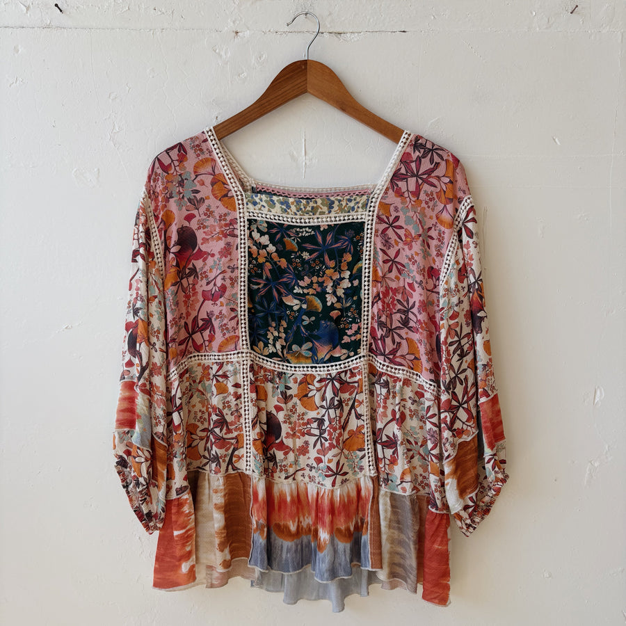 SIZE L | Floral Top