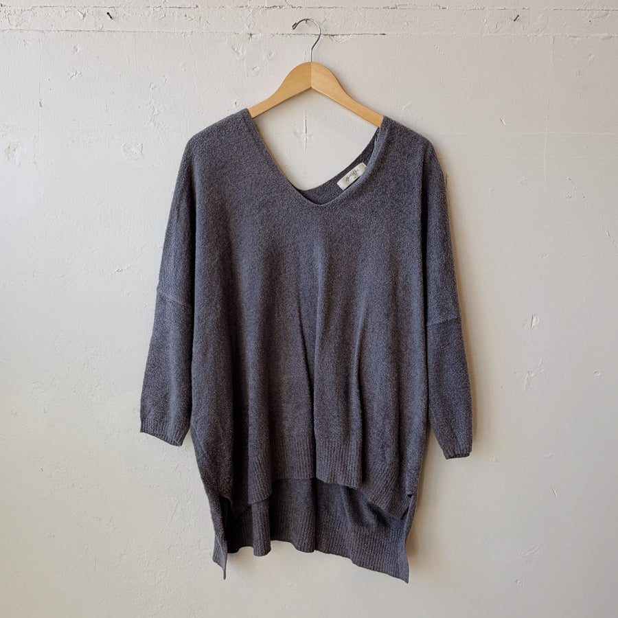 SIZE XL | Gray Textured Top