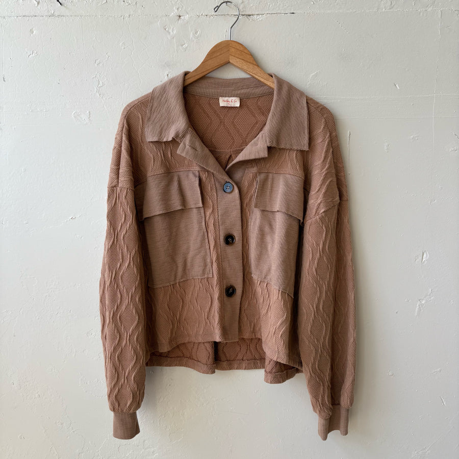 SIZE M | Cropped Neutral Shacket