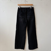 SIZE 4 | AE Black Cargo Jeans