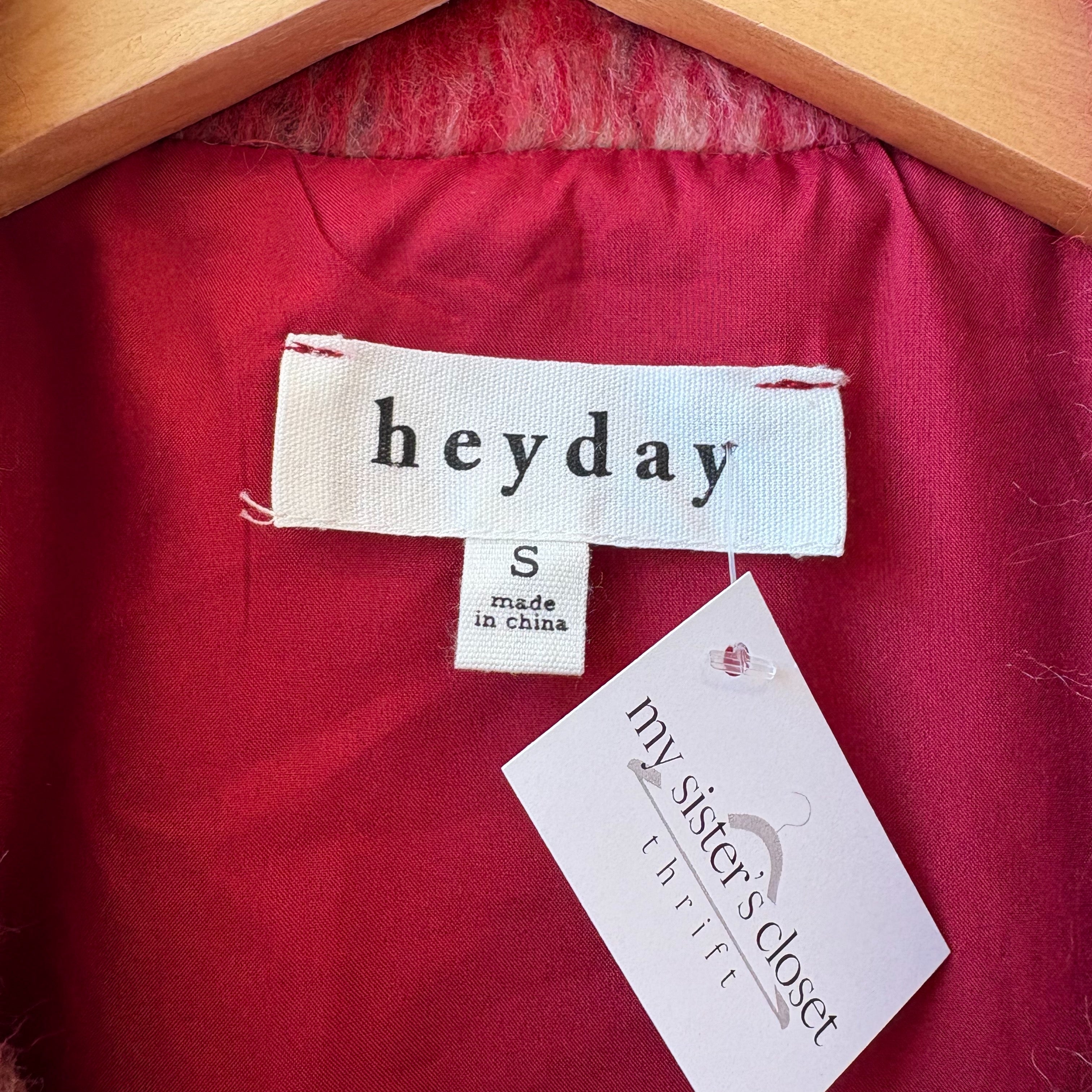 SIZE S | Red Vest