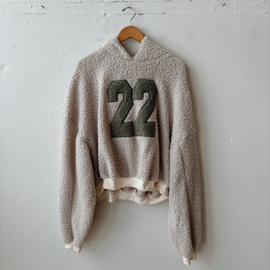 SIZE M | Cropped 22 Hoodie