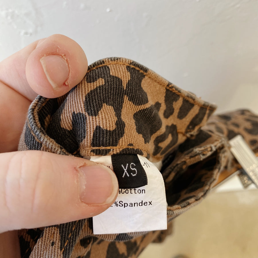 SIZE XS | Leopard Print Jeans