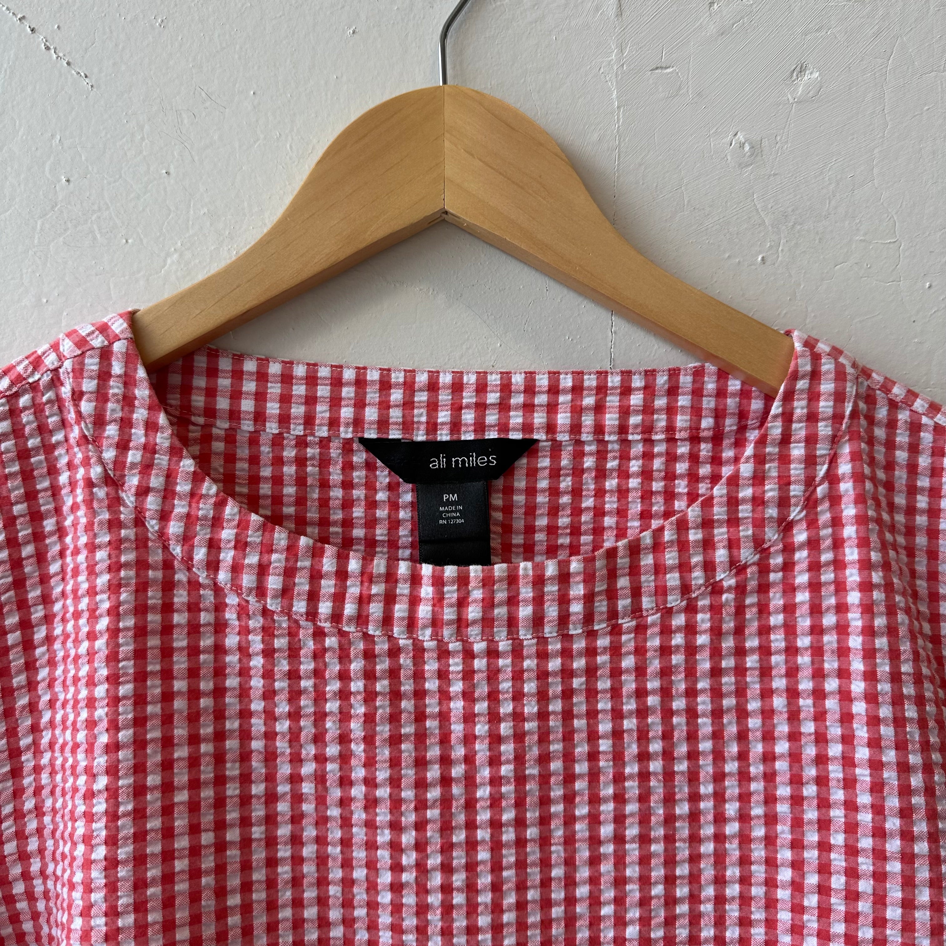SIZE M | Red Gingham Top