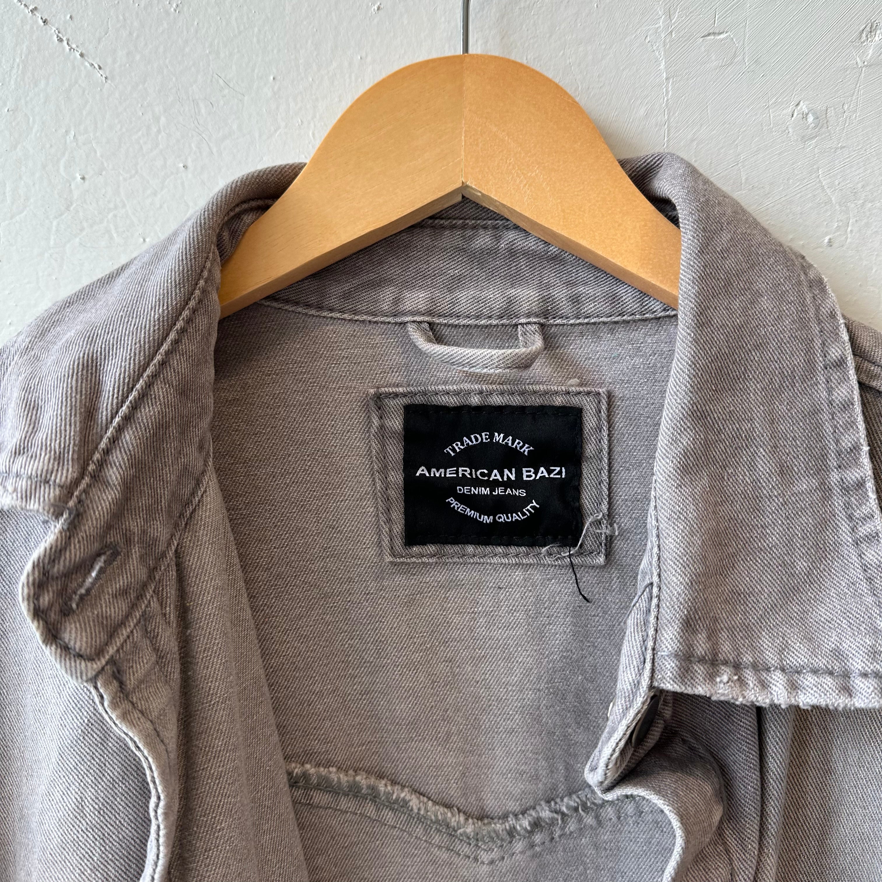 SIZE S | Gray Denim Jacket