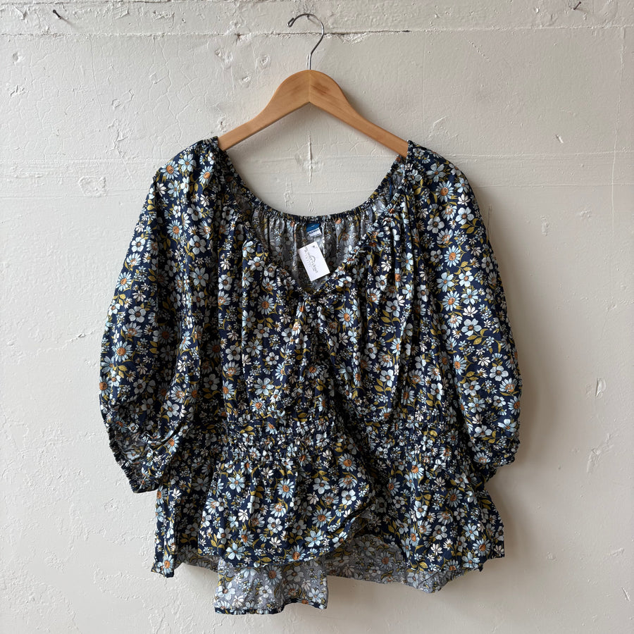 SIZE 3X | Floral Top