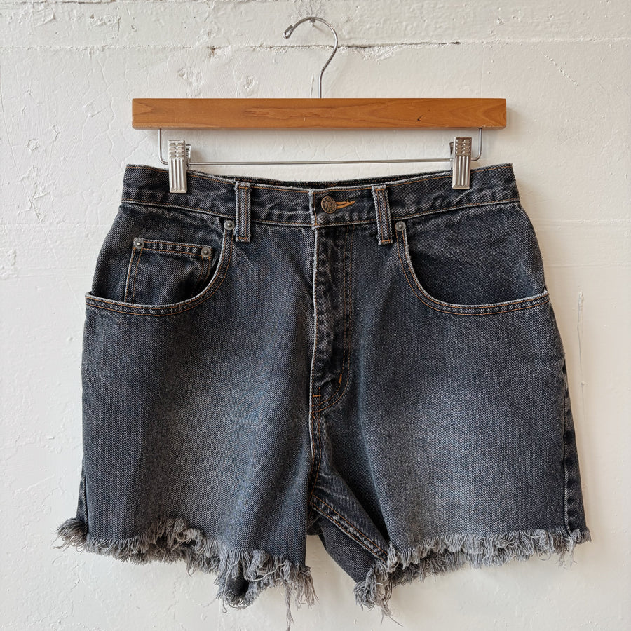SIZE L | Black Shorts