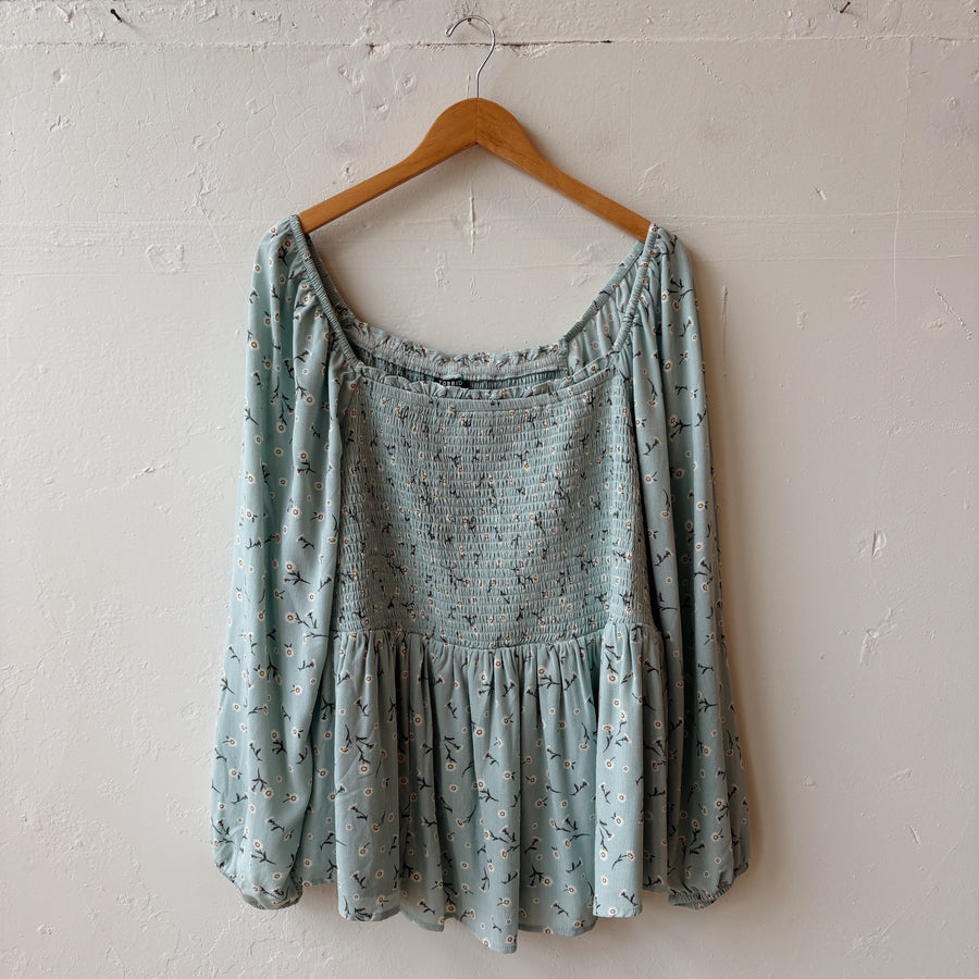 SIZE 3X | Blue Floral Top