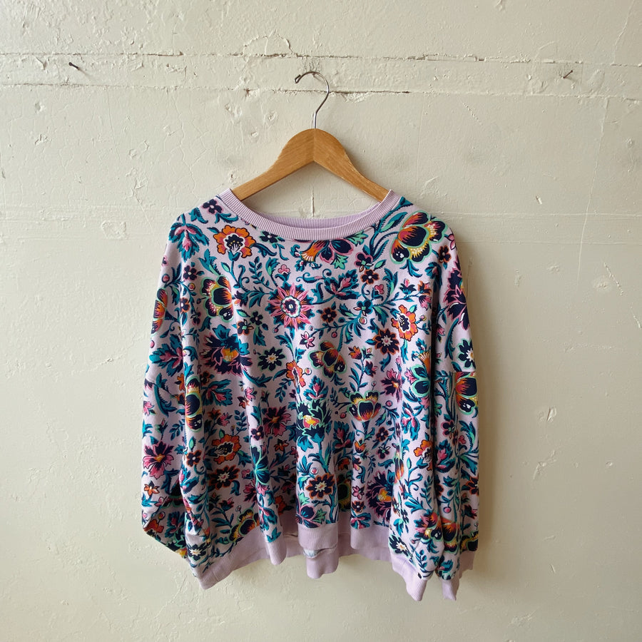 Size XXL | Vera Bradley Crewneck
