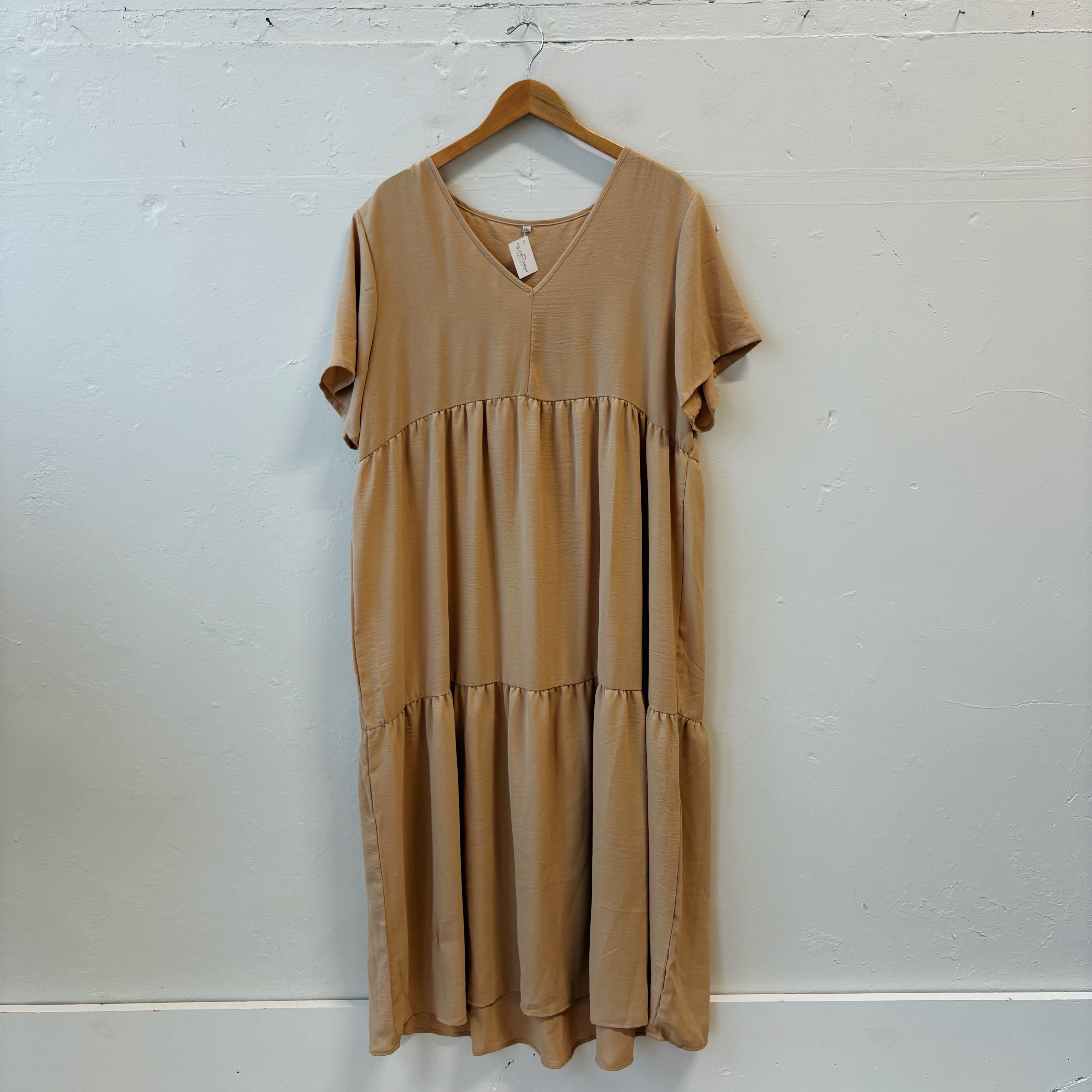 SIZE 2XL | Tan Tiered Dress