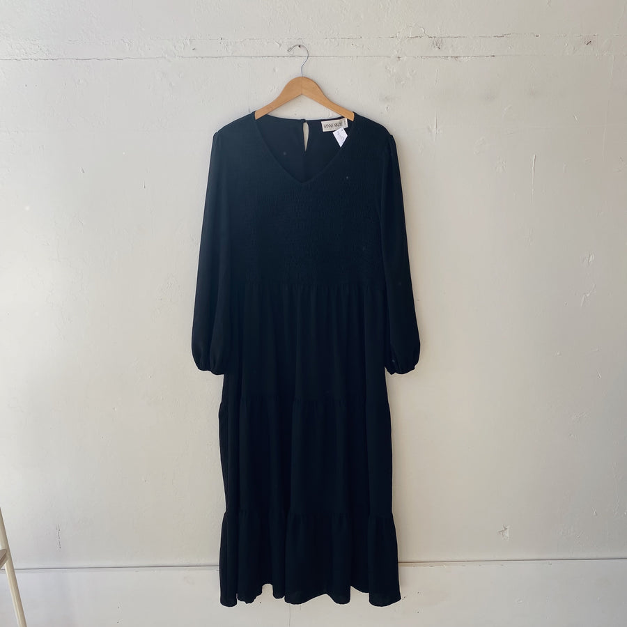 SIZE 20 | Black Dress