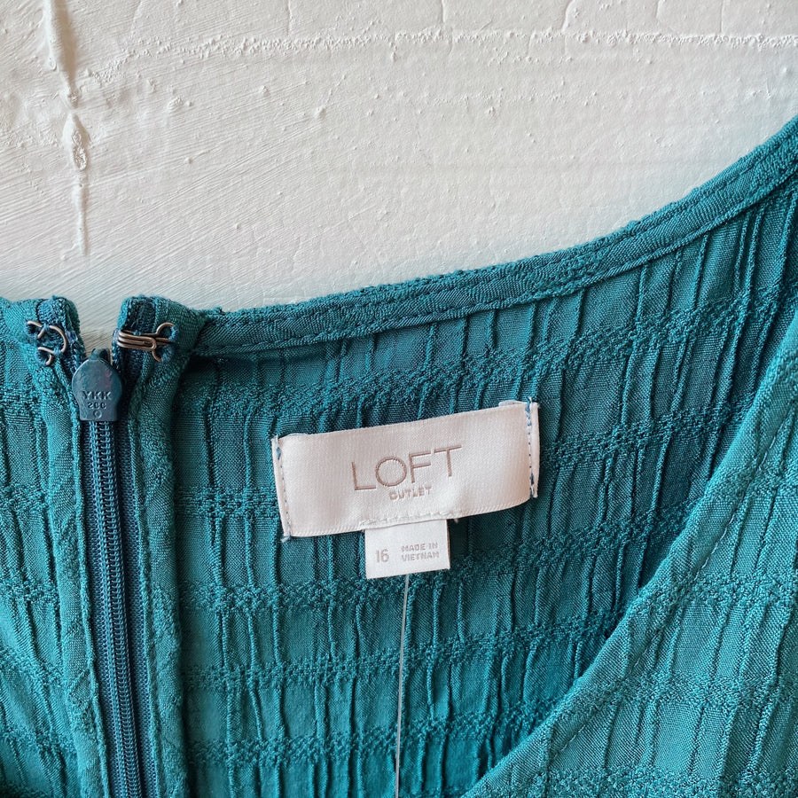SIZE 16 | Green Dress