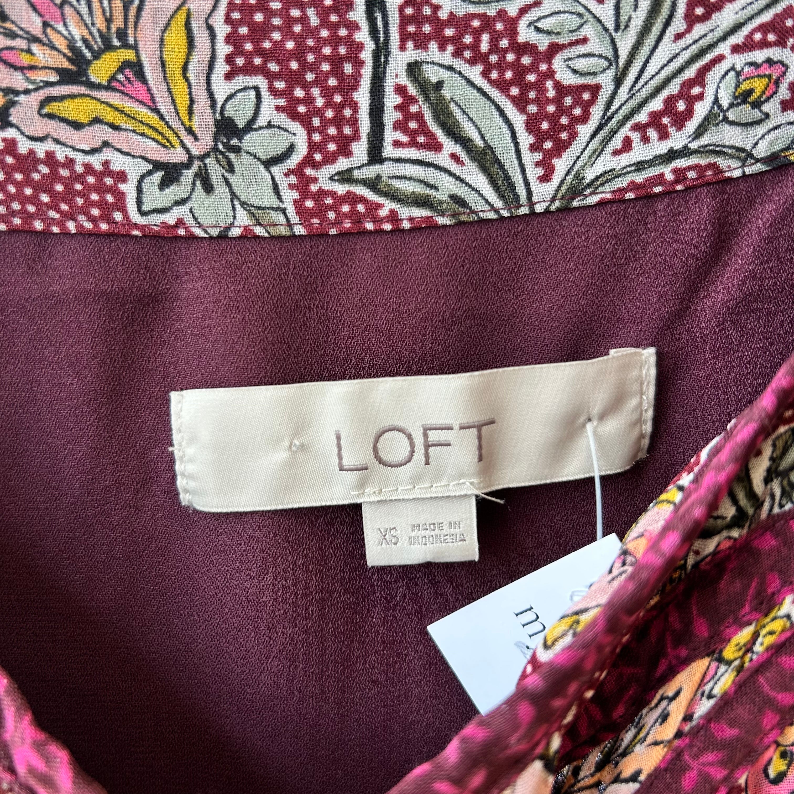 SIZE XS | Red Floral Top