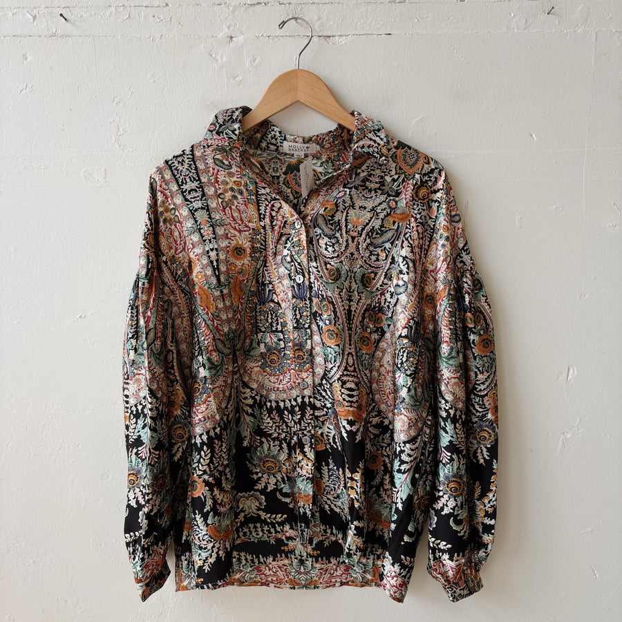 SIZE L | Patterned Button Up