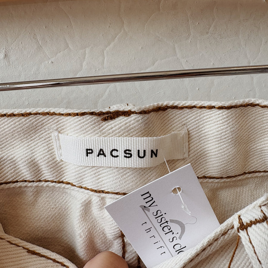 SIZE 25 | Pacsun White Shorts