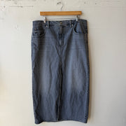 SIZE 16 | Denim Skirt