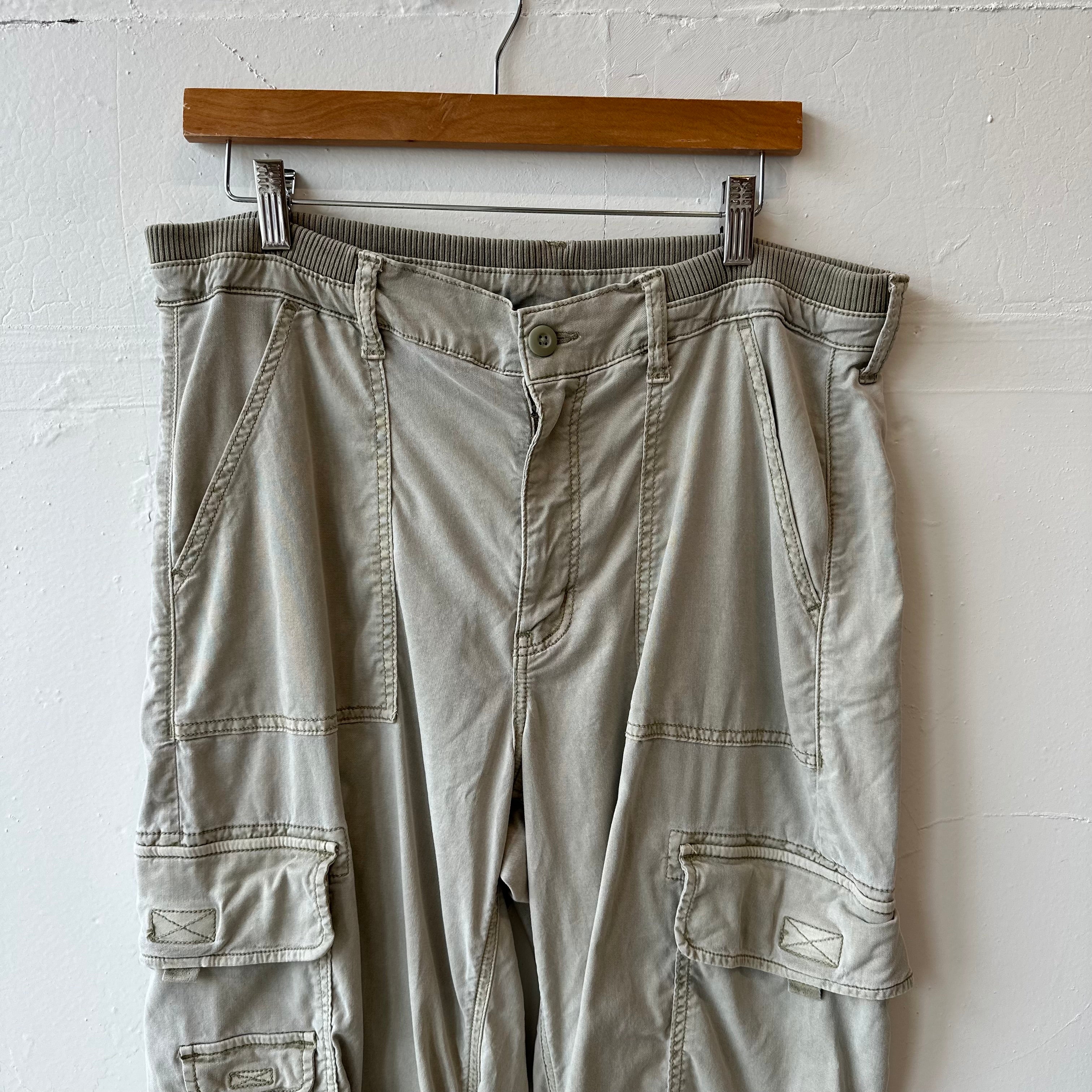 SIZE 12 | Green Cargo Pants