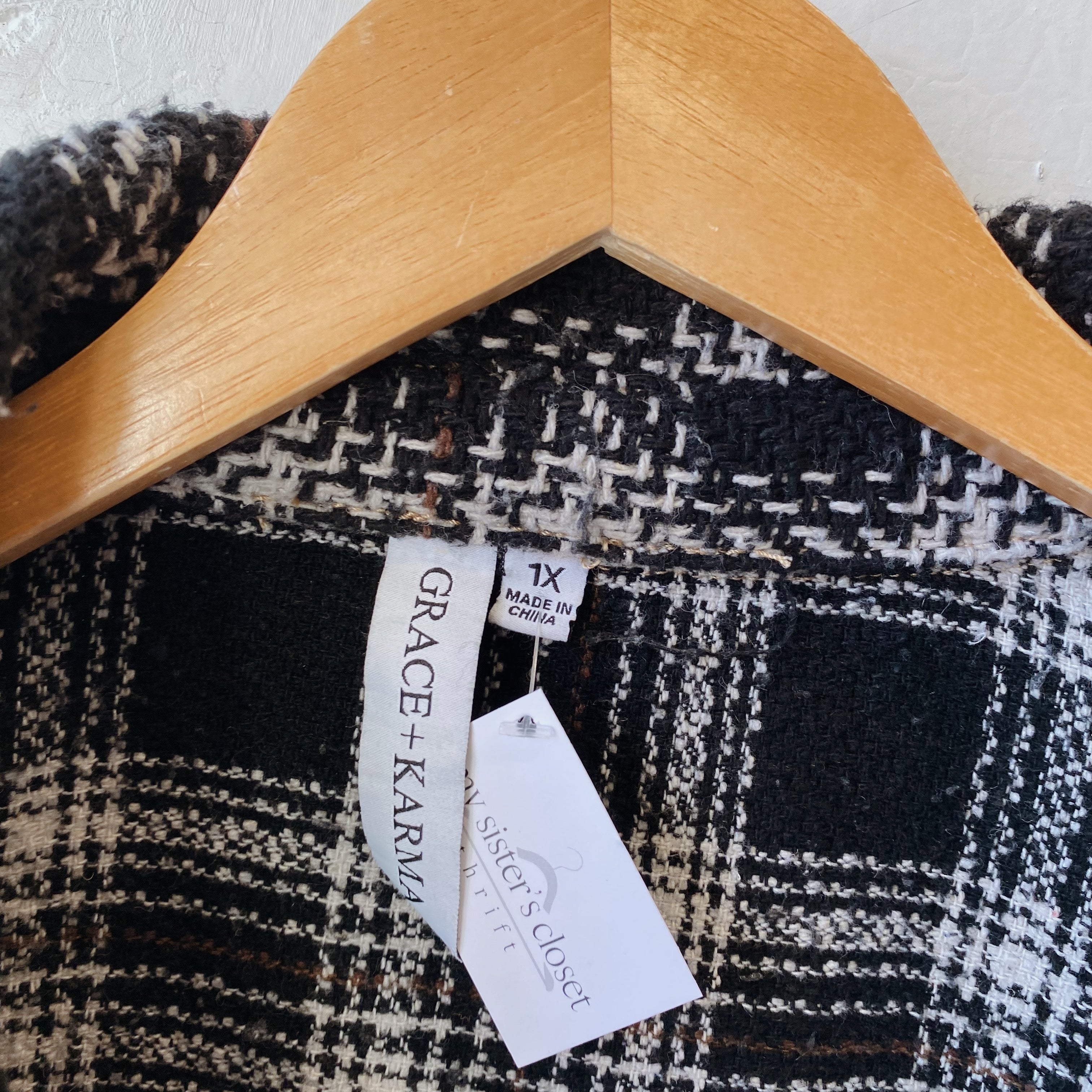 SIZE 1X | Textured Denim Jacket