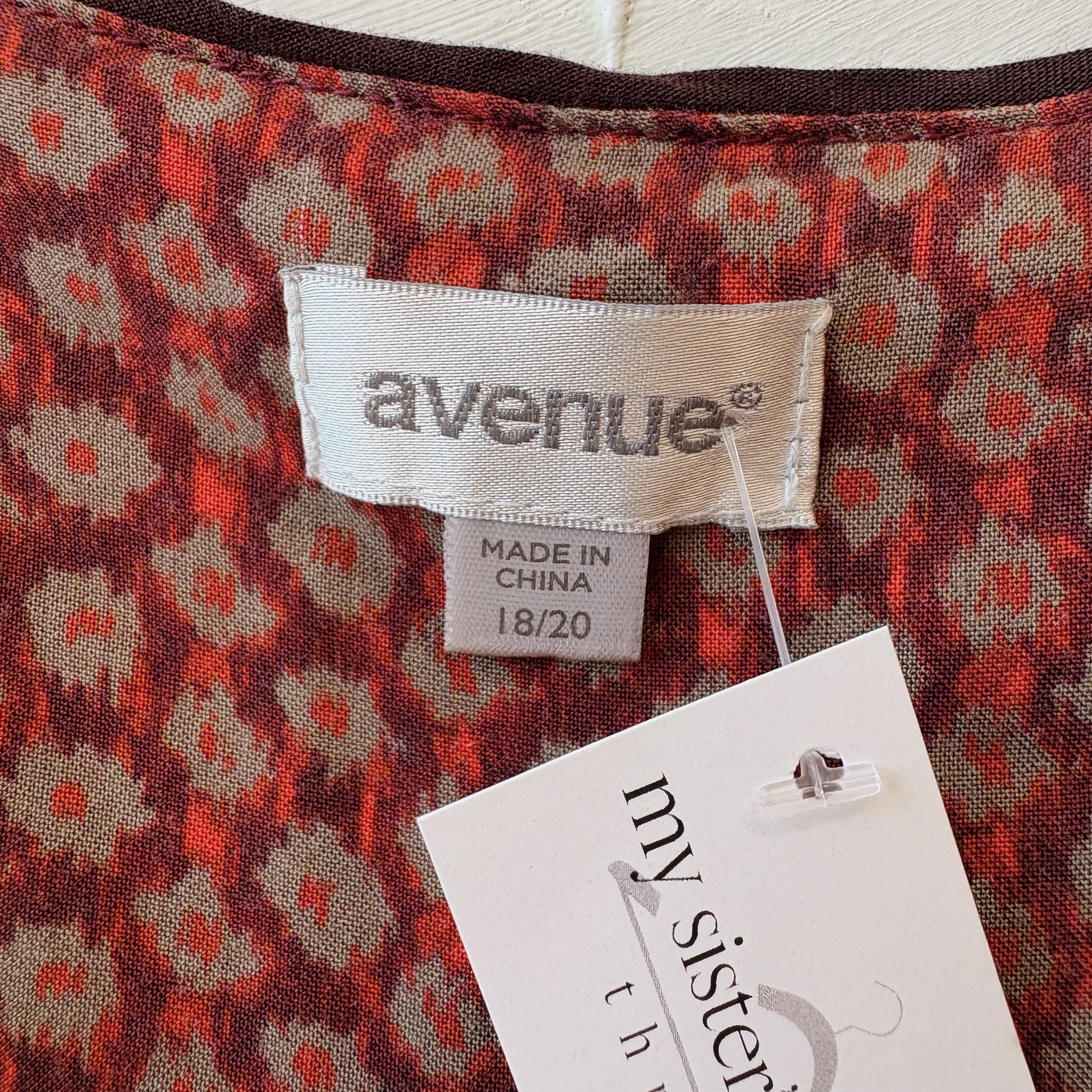 SIZE 18 | Red Patterned Top
