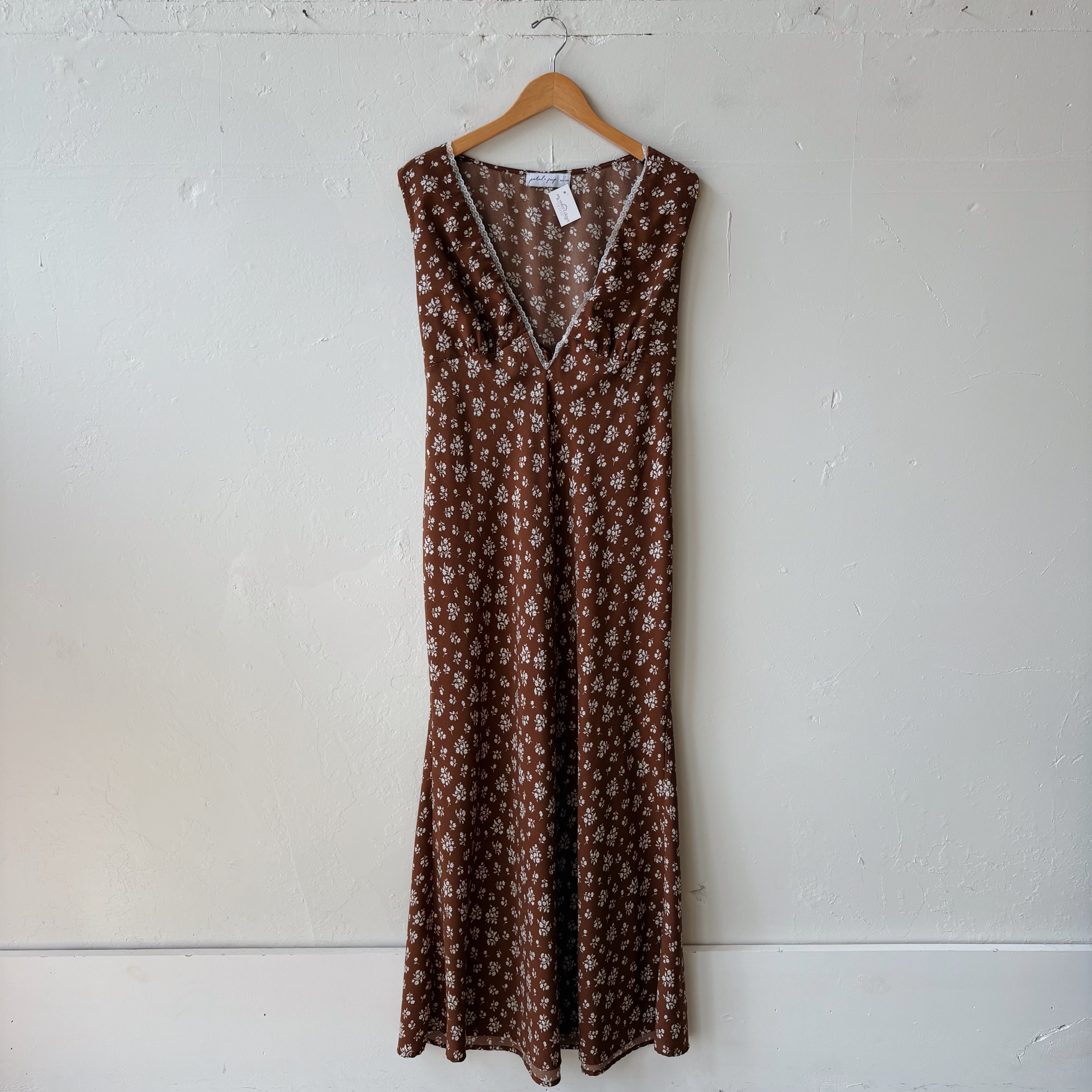 SIZE XL | Brown Floral Dress