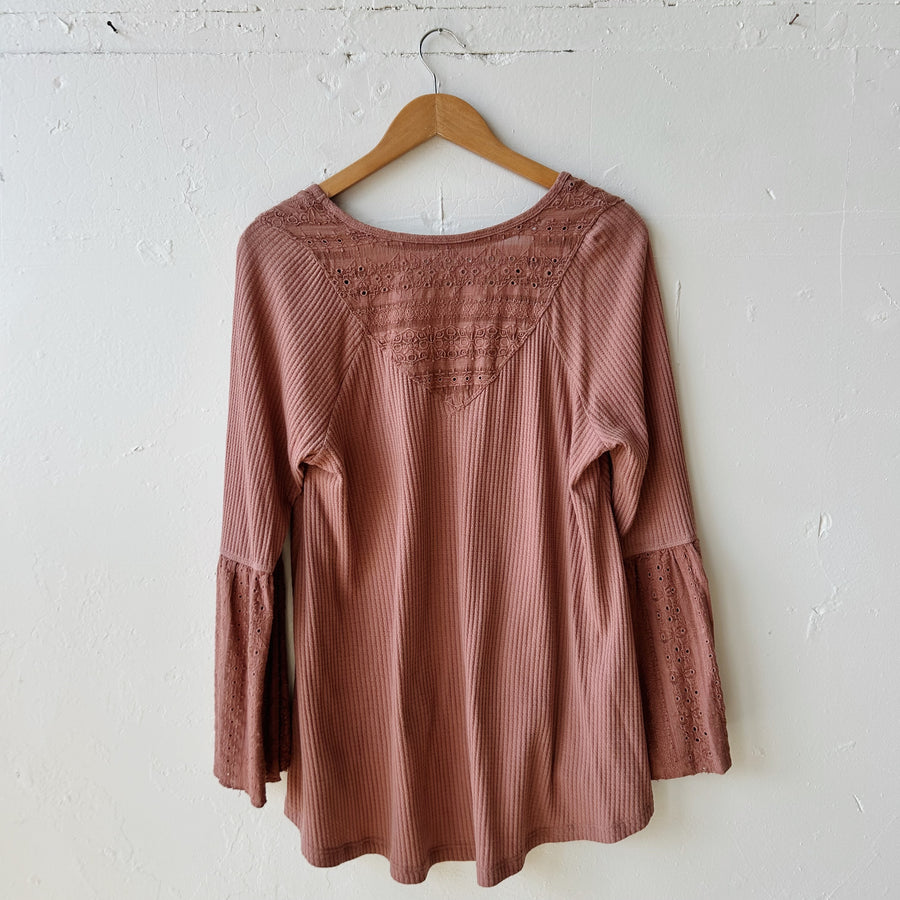 SIZE M | Free People Eyelet Top