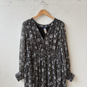SIZE 2X | Black Floral Dress