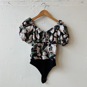 SIZE XS | Floral Eyelet Bodysuit