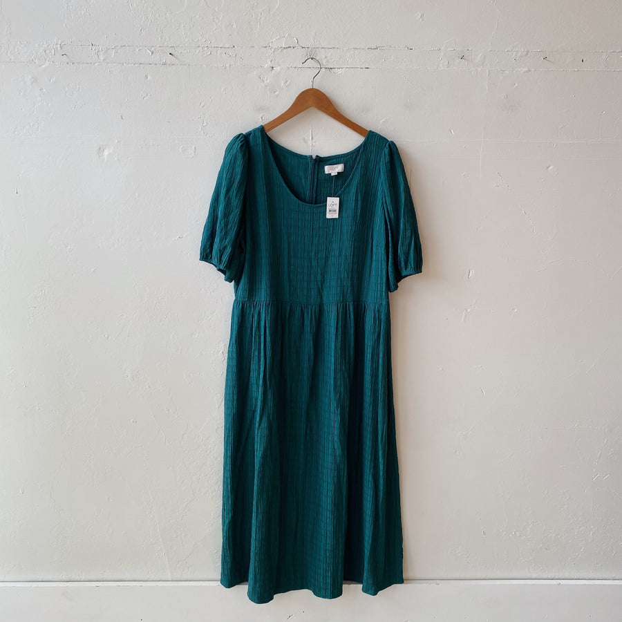 SIZE 16 | Green Dress
