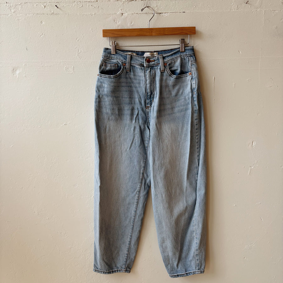 SIZE 4 | Balloon Style Jeans