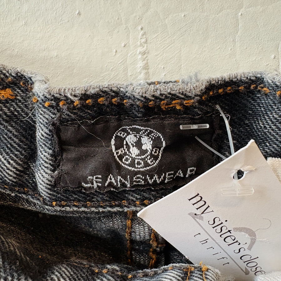 SIZE L | Black Shorts