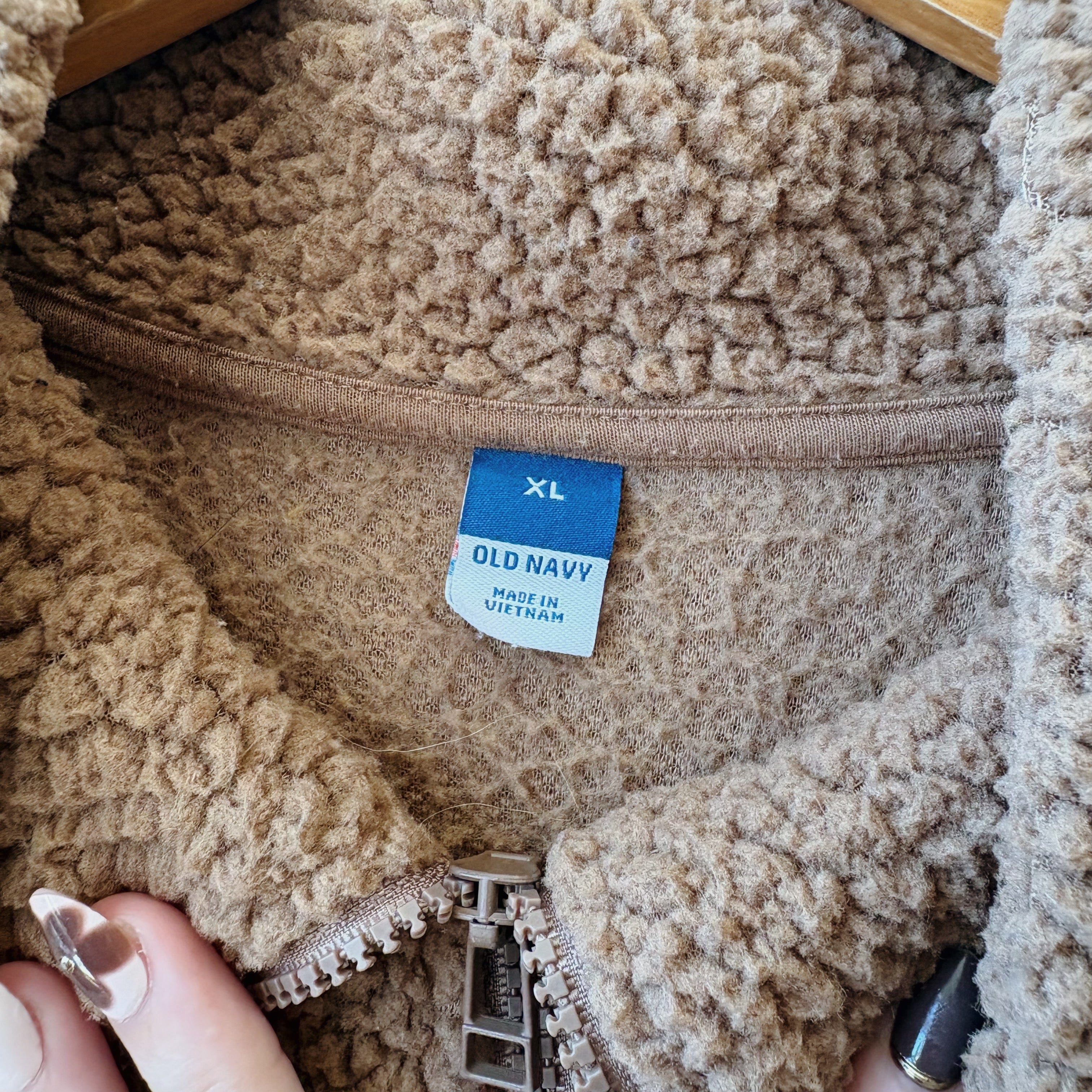 SIZE XL | Camel Colored Zip Up