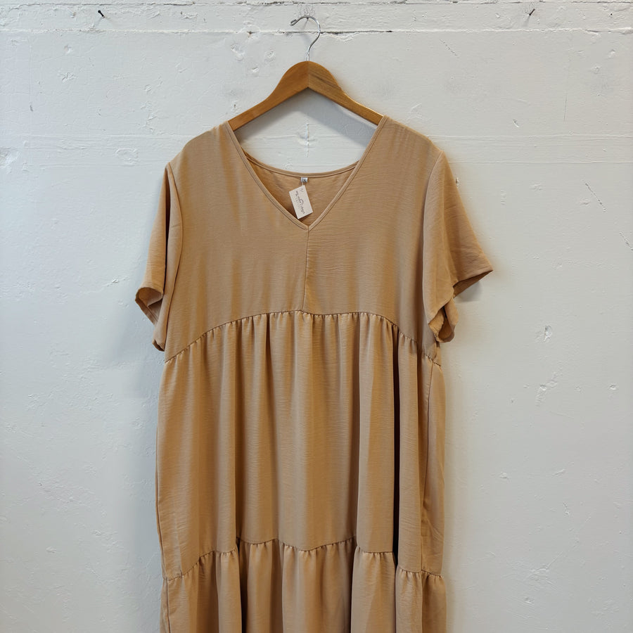 SIZE 2XL | Tan Tiered Dress