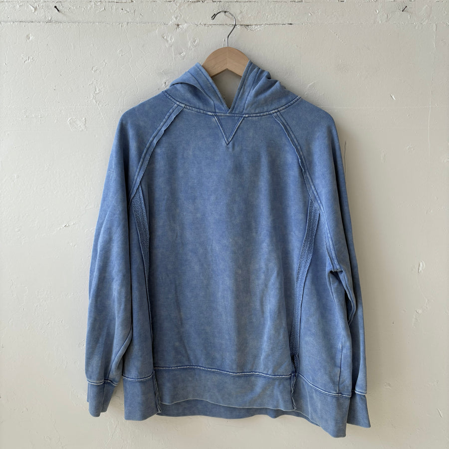 SIZE M | Blue Sweatshirt