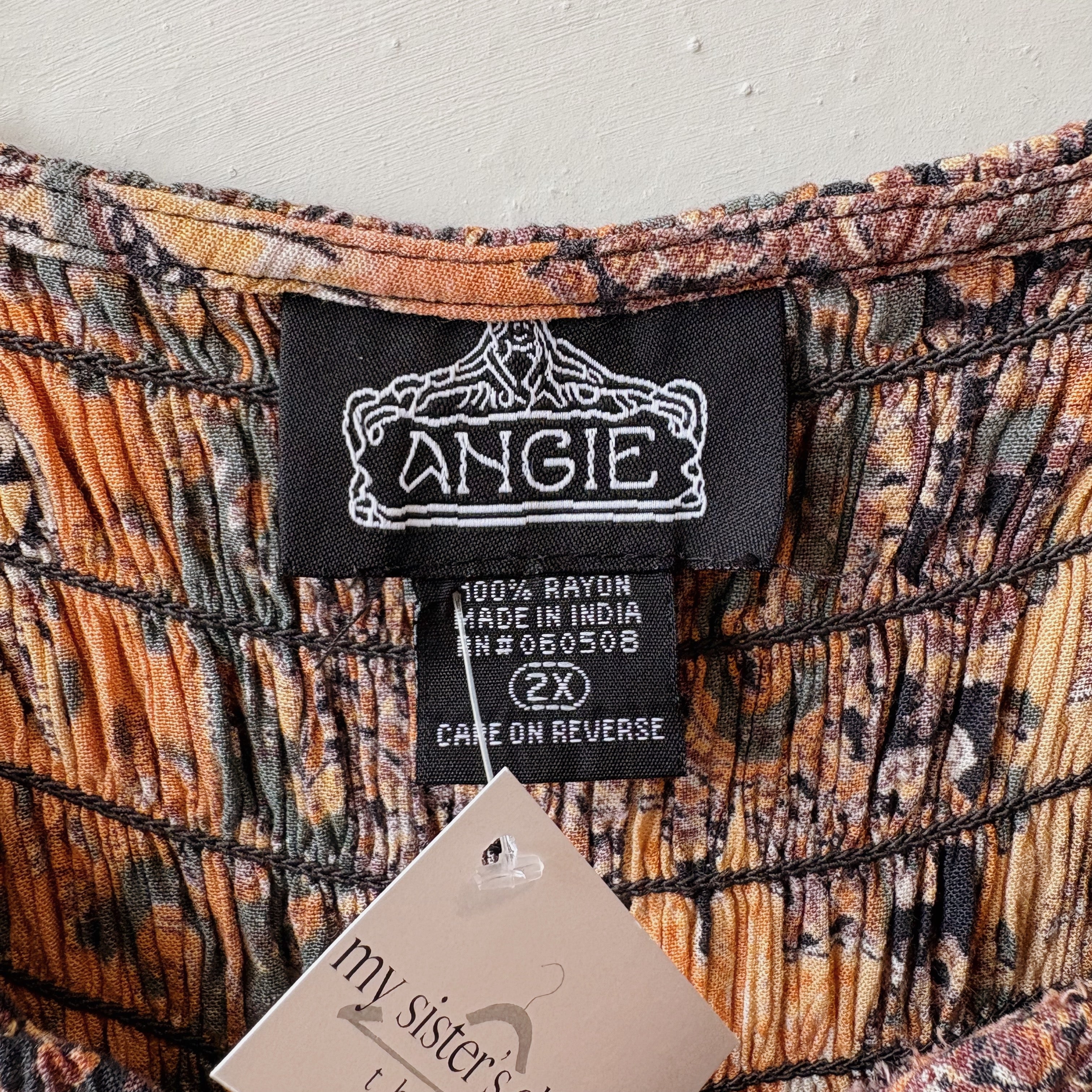 SIZE 2X | Floral Top